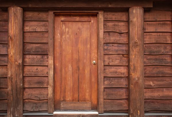 Cost of Log Cabin Siding Installation in Newark