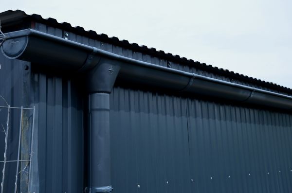 Cost of Metal Siding Replacement in Newark