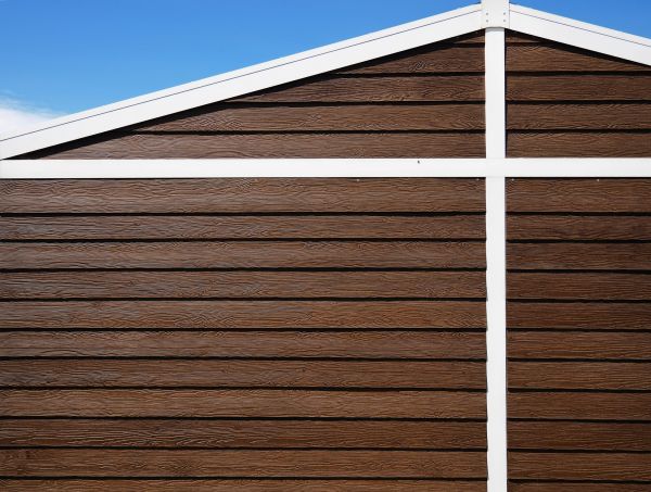 Cost of Hardwood Siding Installation in Newark