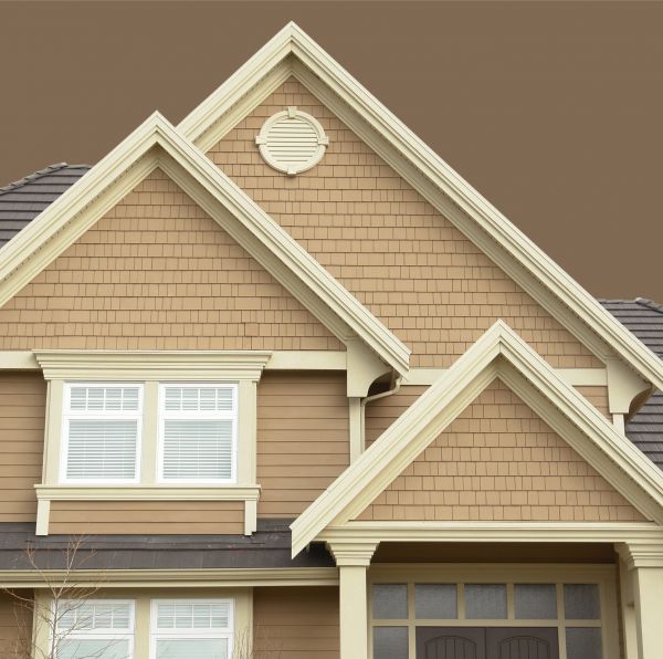 Cost of Vinyl Shake Siding Repair in Newark