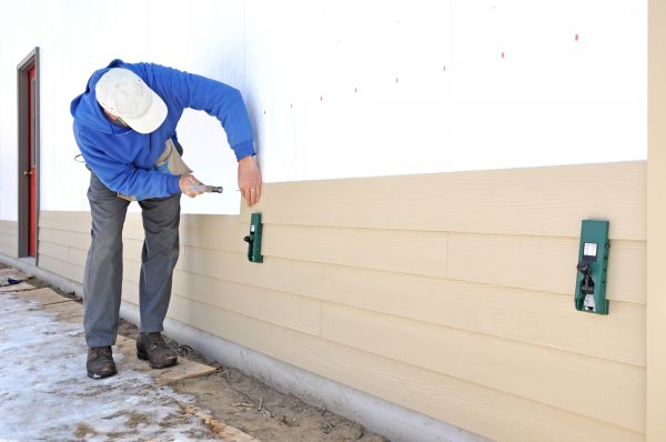 Cost of Fiber Cement Installation in Newark