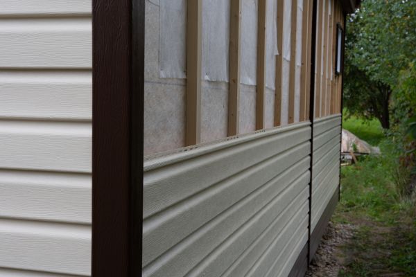 Cost of Fiberboard Siding Installation in Newark