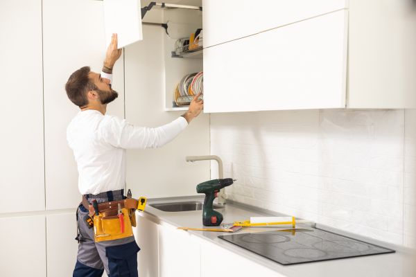 Cabinet Service in Newark
